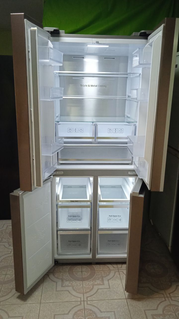 Холодильник Samsung Side- by- side mod.RF50K5920S8