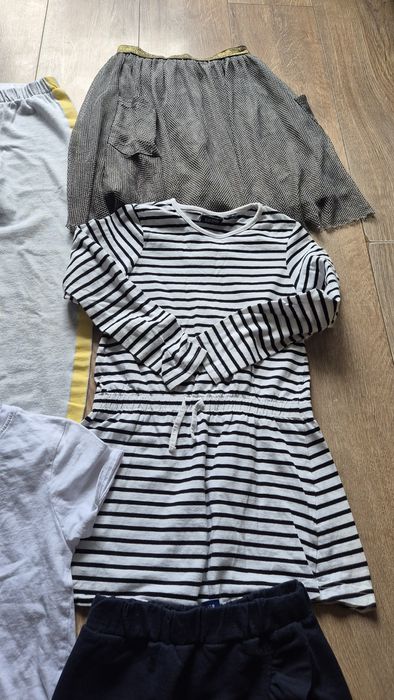 Zestaw ubranek 122-128 dla dziewczynki