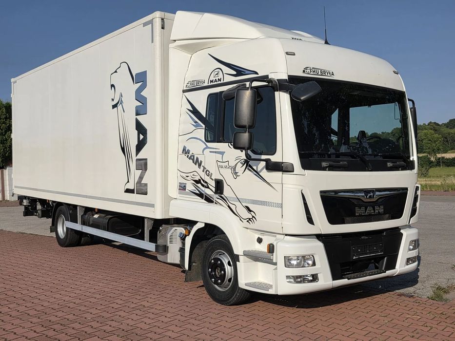MAN TGL 12.250 / KONTENER / IZOTERMA / WINDA / 2019R / EURO 6 / PEŁEN SERWIS /  6 TON ŁADOWNOŚĆ  / SPROWADZONY / ZADBANY / JAK NOWY /  KSIĄŻKA SERWISOWA / E6 / 17 PALET