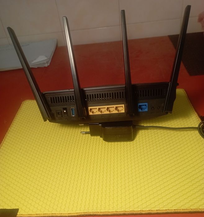 Бездротовий маршрутизатор (роутер) Asus RT-AX5400 (90IG0860-MO9B00)