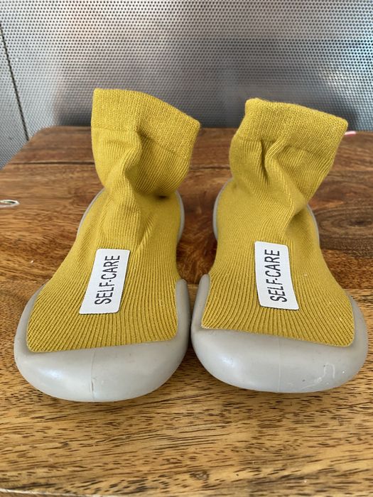 Paputki z gumową podeszwą 24 skarpetki papcie skarpetko-buty Tuptusie