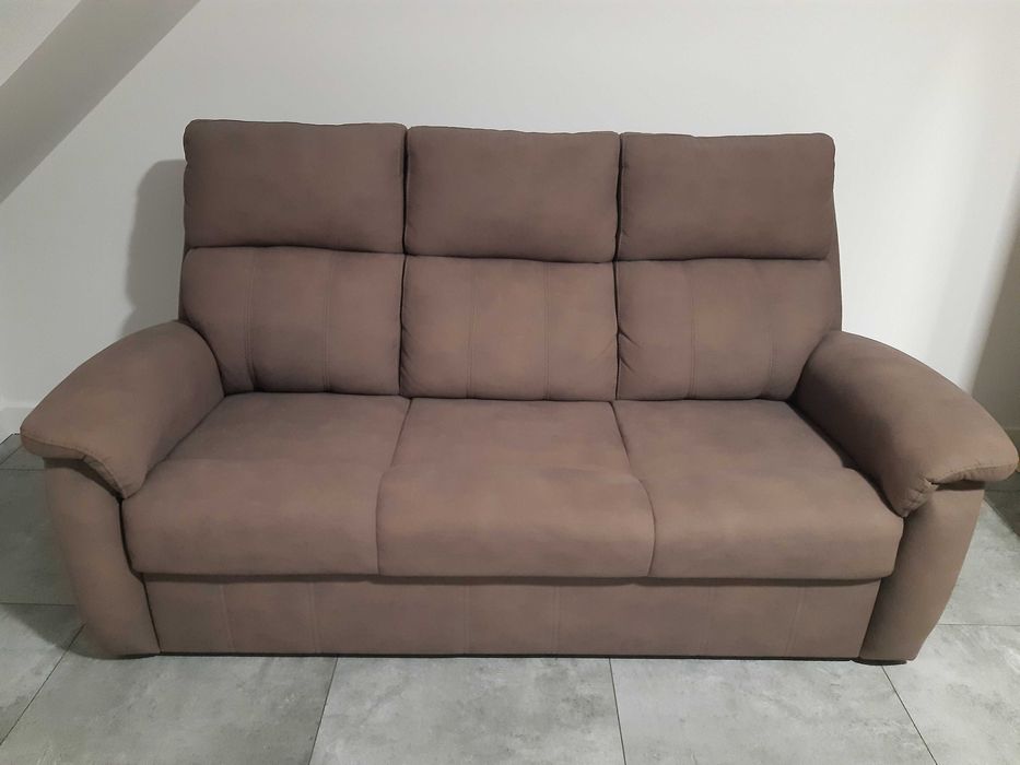 Sprzedam wypoczynek - sofę i dwa fotele cena 3.200 zł do negocjacji