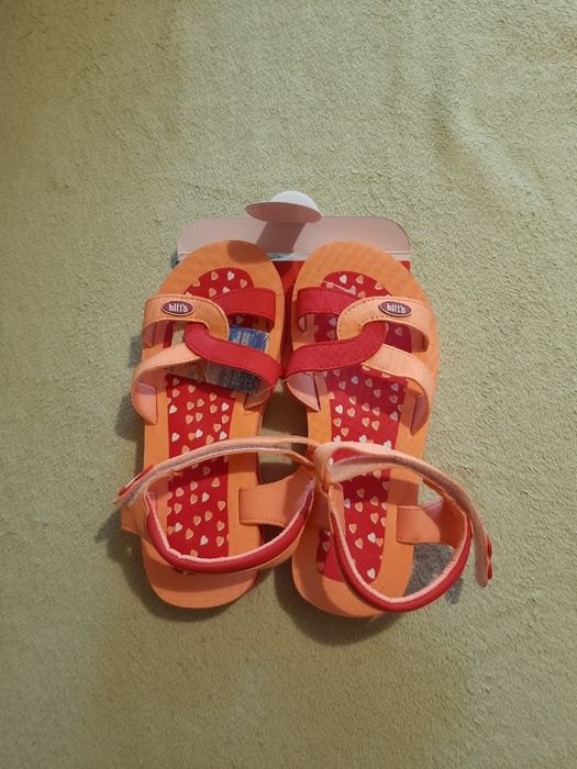 Новые босоножки Biti's на девочку подростка