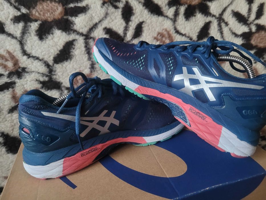 Super sportowe buty do beigania Asics Gel kayano 23 r.39,5 wkł.25 cm