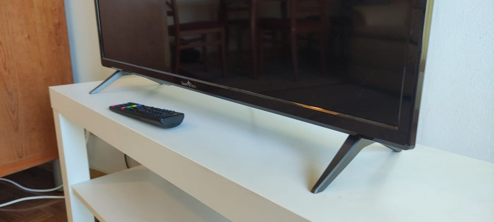 TV 32" HD Smart Tech
