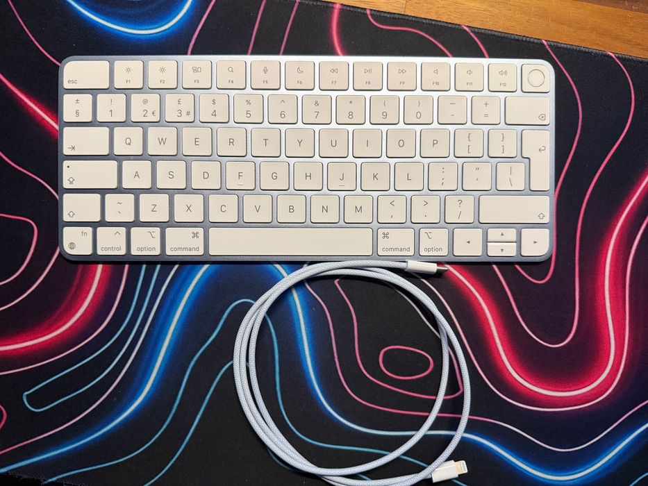 Apple Magic Keyboard TouchID