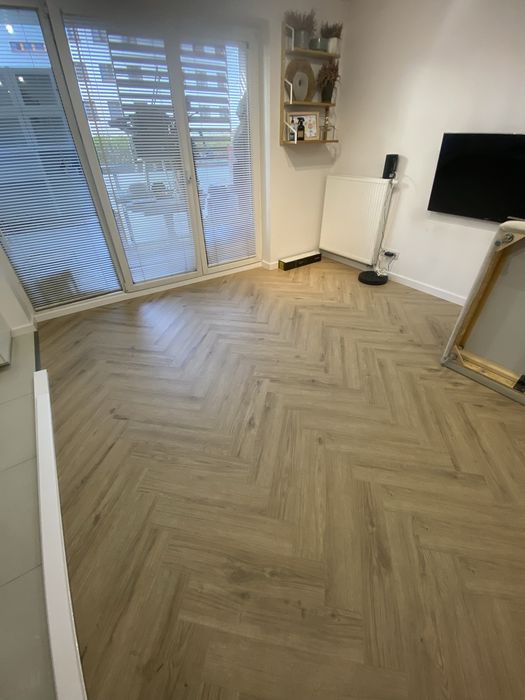 Wykończenia elektryk hydraulik glazurnik montaż paneli drzwi malowanie