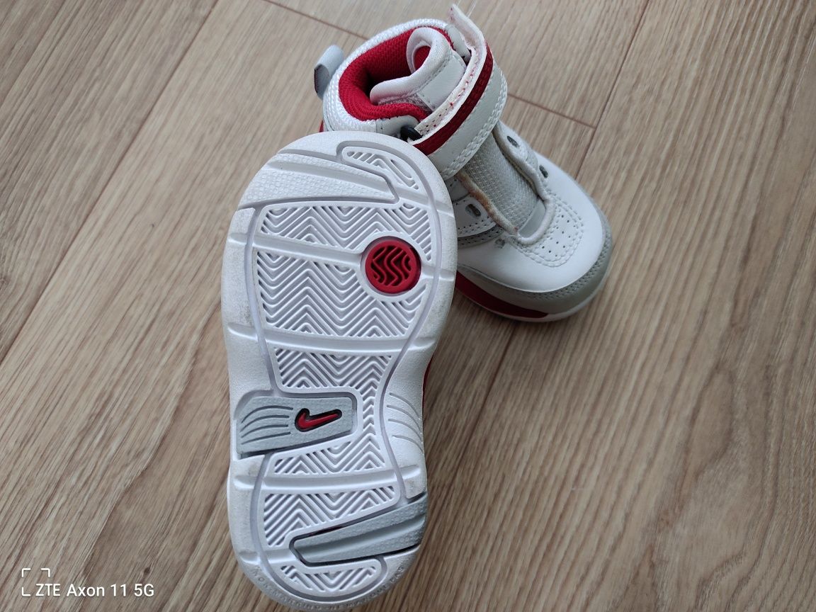 Dziecięce buty Nike rozmiar 19,5