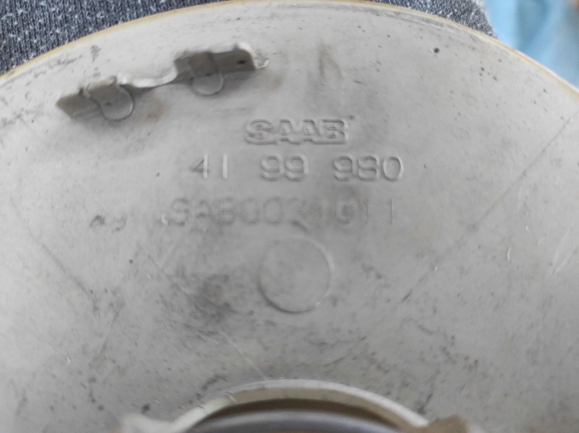 Dekielki Kołpaki Kapsle do felg aluminiowych SAAB
