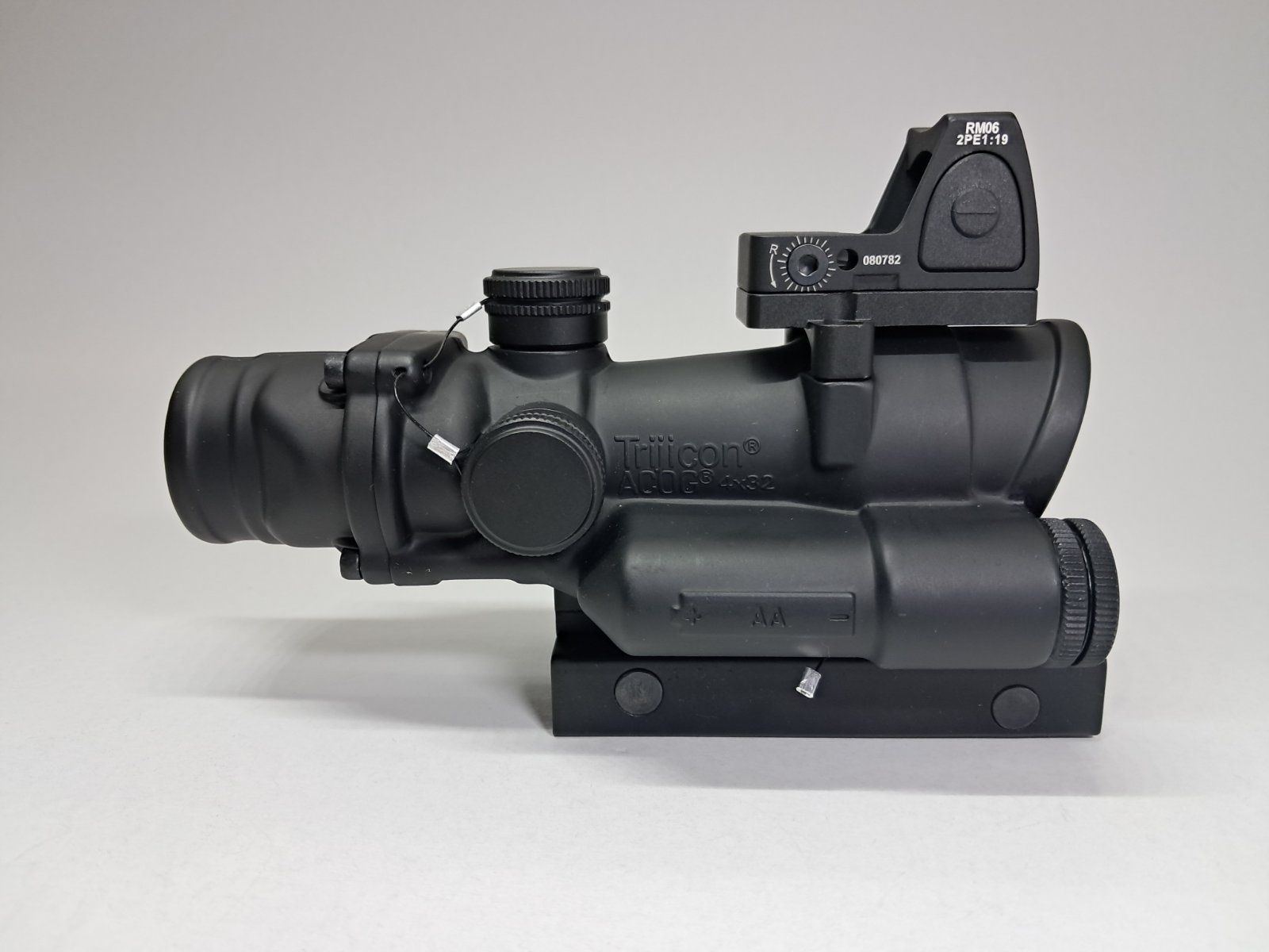 Оптичний приціл з коліматором Trijicon ACOG 4x32 LED + RMR