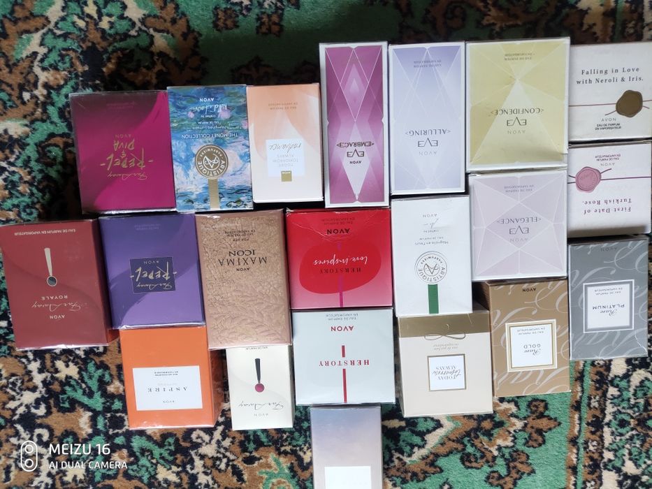 Продам AVON,Ейвон,духиLUMINATA