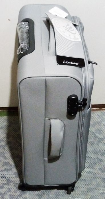 Валіза середня 68х40х24 60 л