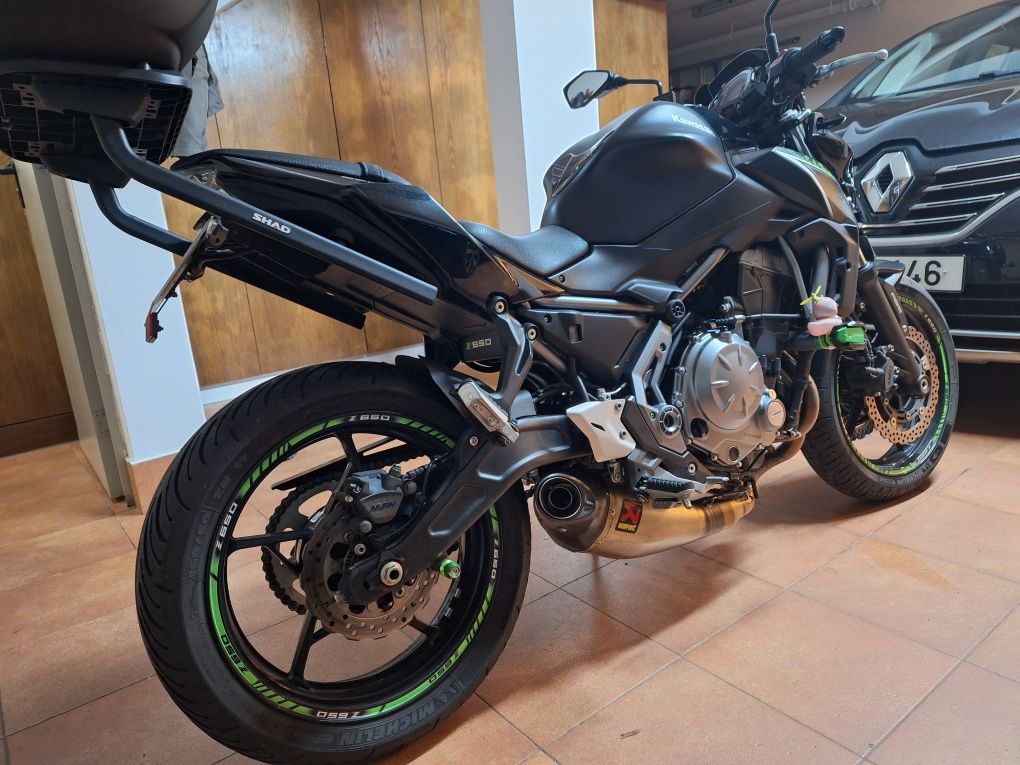 Suporte topcase Kawasaki Z650