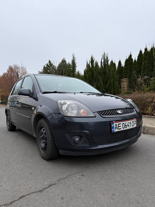 Ford fiesta 2006 рік