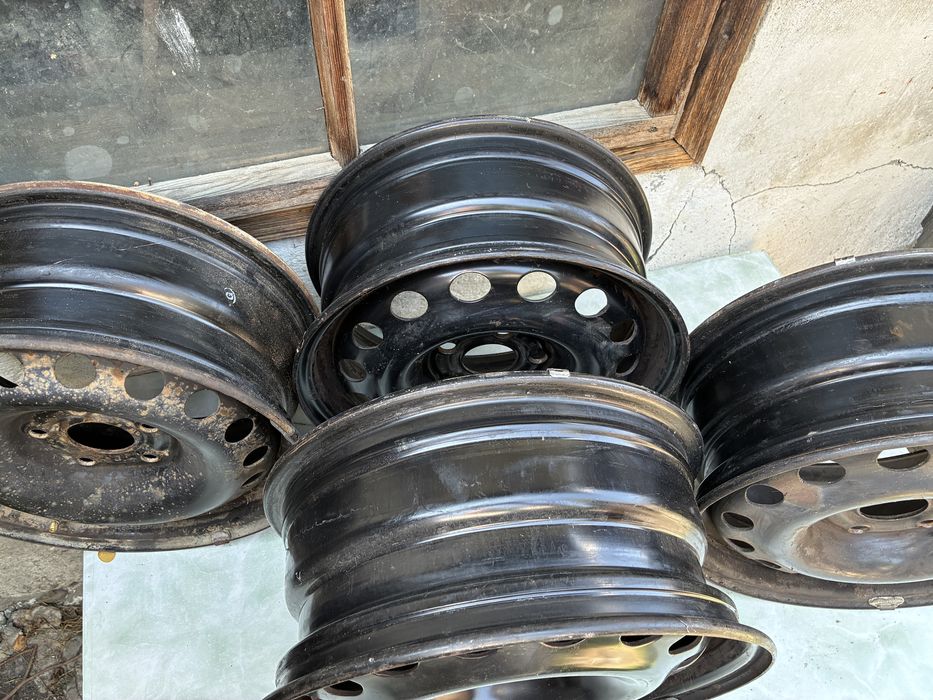 Диски на авто r15