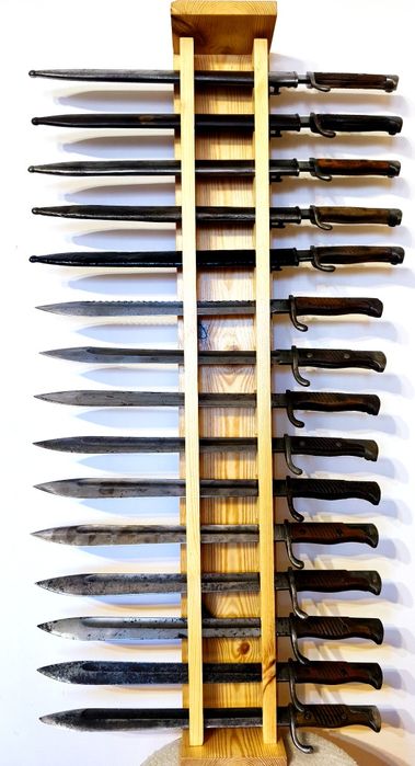 Ekspozytor na bagnety! Stojak ręcznie robiony! HANDMADE.