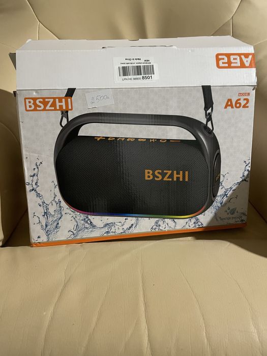 Блютуз колонка.