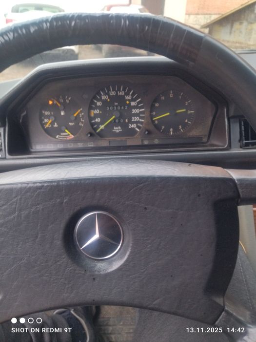 Продам Mercedes w124 E200