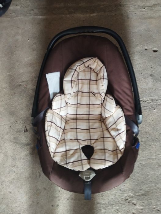 Sprzedam fotelik do auta