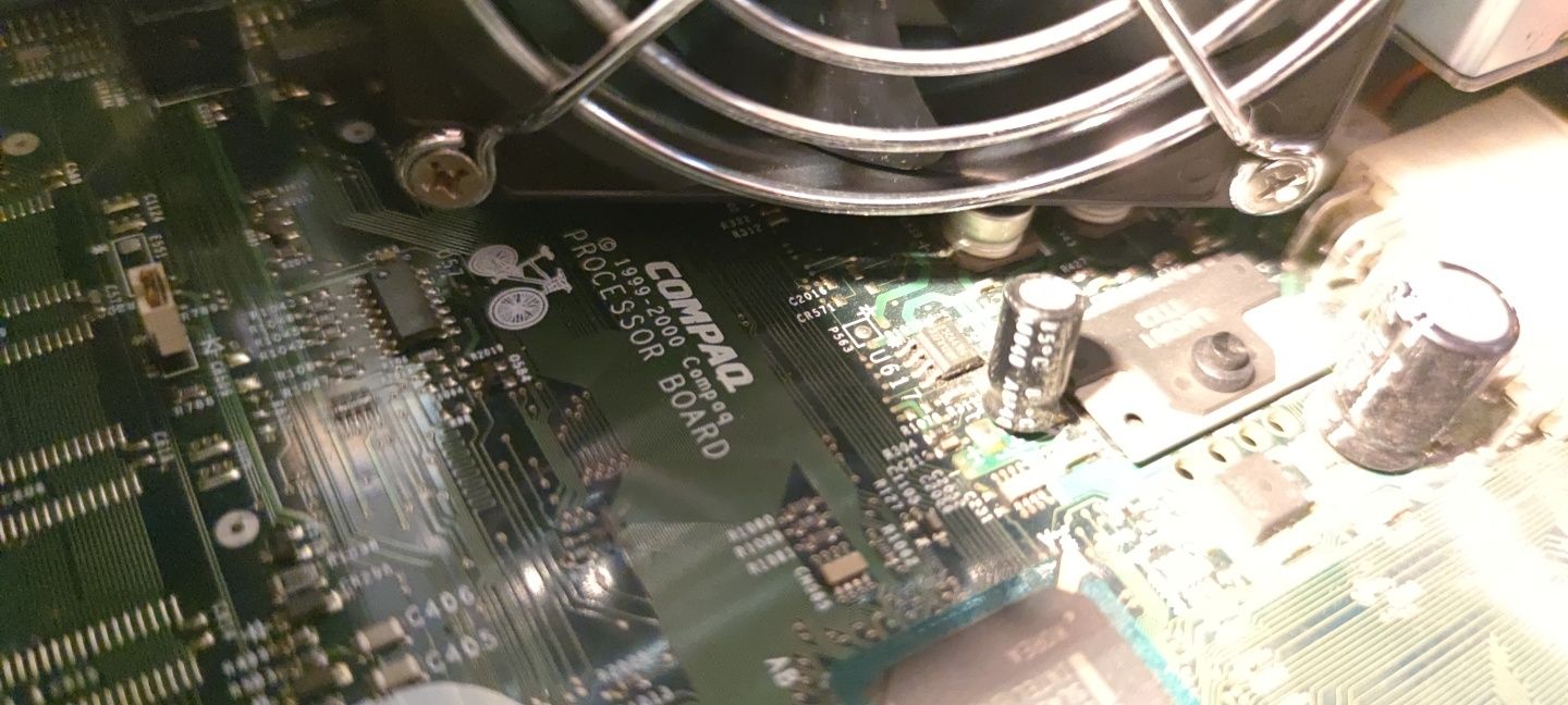 Komputer Compaq Deskpro EN