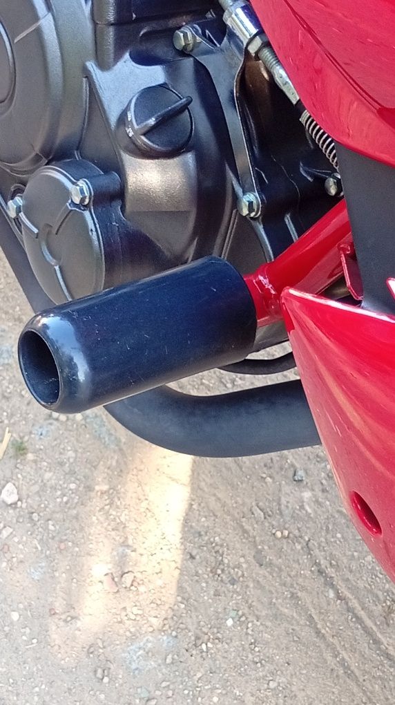 Mota Benelli bn 125 com 19 mil e tal kilometros está como nova mesmo