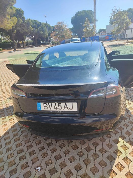 Tesla model 3 performance