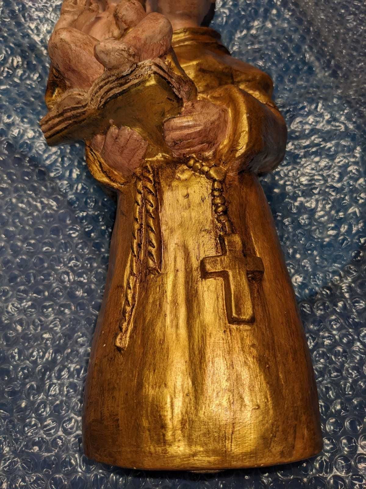 Estatueta de Santo António com pintura tipo talha dourada