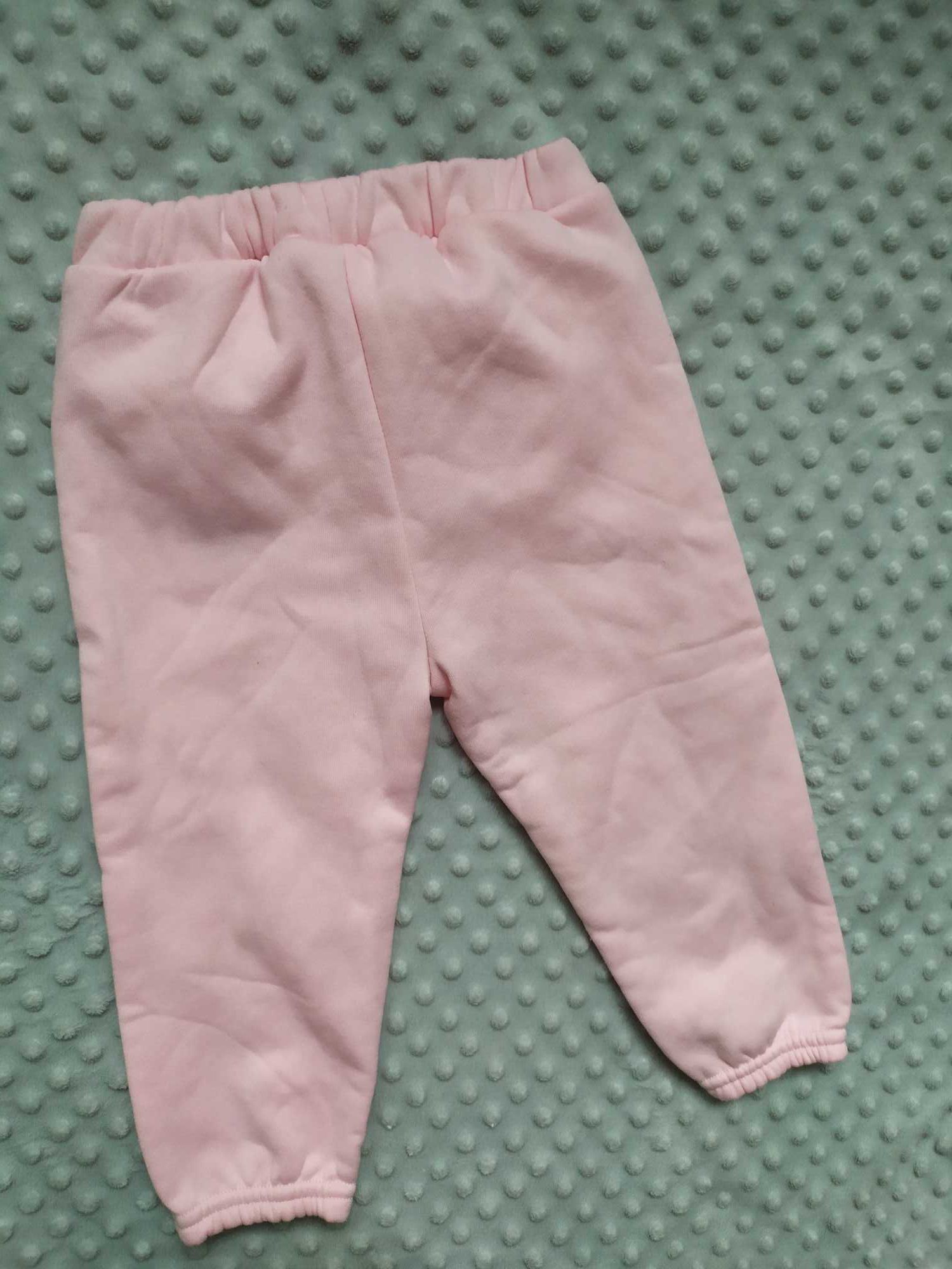 Spodnie różowe dziewczęce dresowe Ergee 86