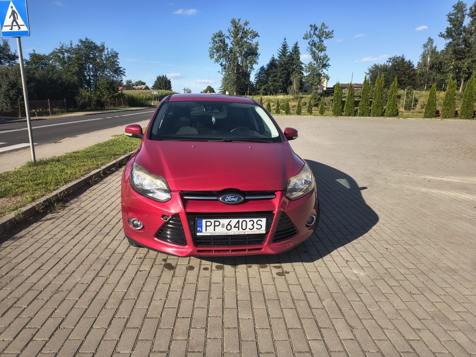 Ford Focus MK3 1.6 Benzyna 2011r NOWE Opony Ważne opłaty Kombi