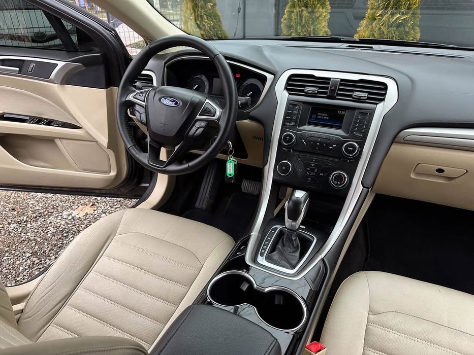Авто Ford Fusion