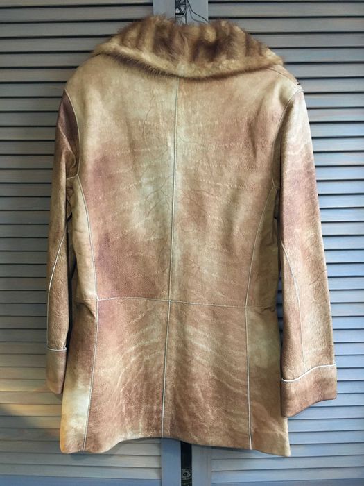 Жіноча шкіряна куртка дублянка Levinson оригінал р38