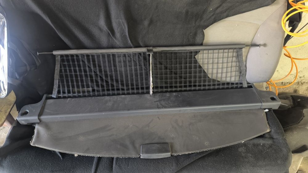 Шторка багажника Lend rover discovery 2 v5