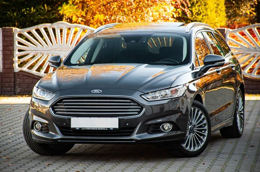 Ford Mondeo **TITANIUM** Panorama*Kamera*LopatkiF1*KeyLessGO*Navi* Sam Parkuje