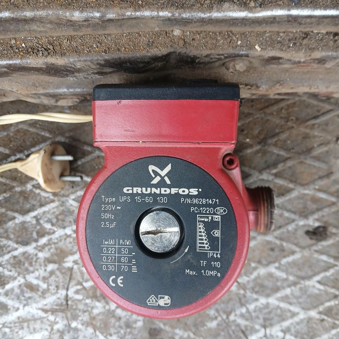 Продам газовий конвектор Lampart і циркуляційний насос Grundfos.
