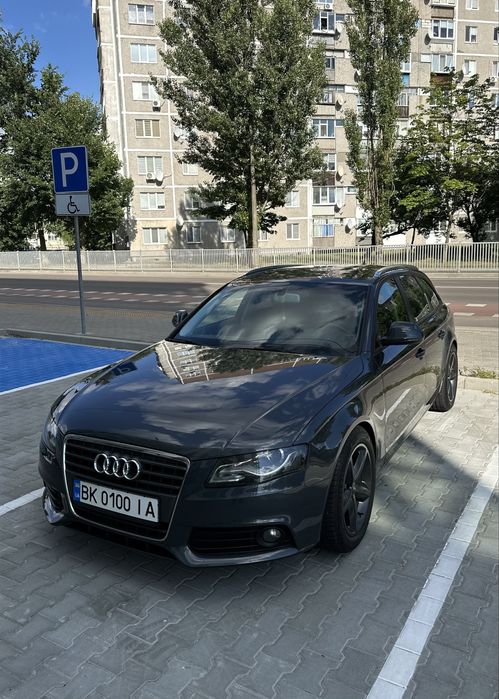 Продам машину Audi A4 2009 р