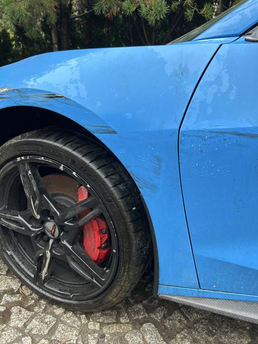 Corvette c8 przedni lewy błotnik przód lewa strona