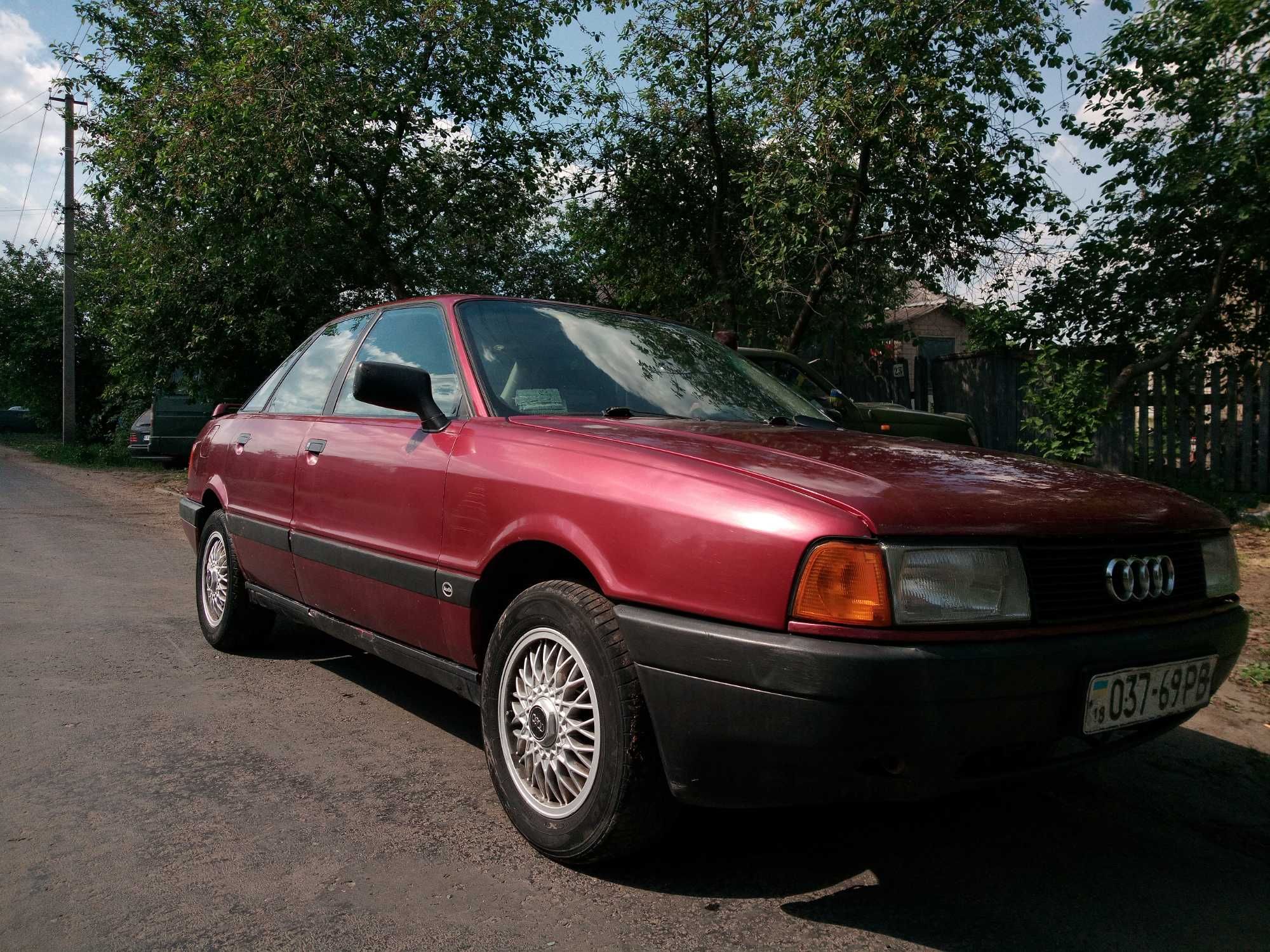 Audi 80 b3, 1.8 бензин