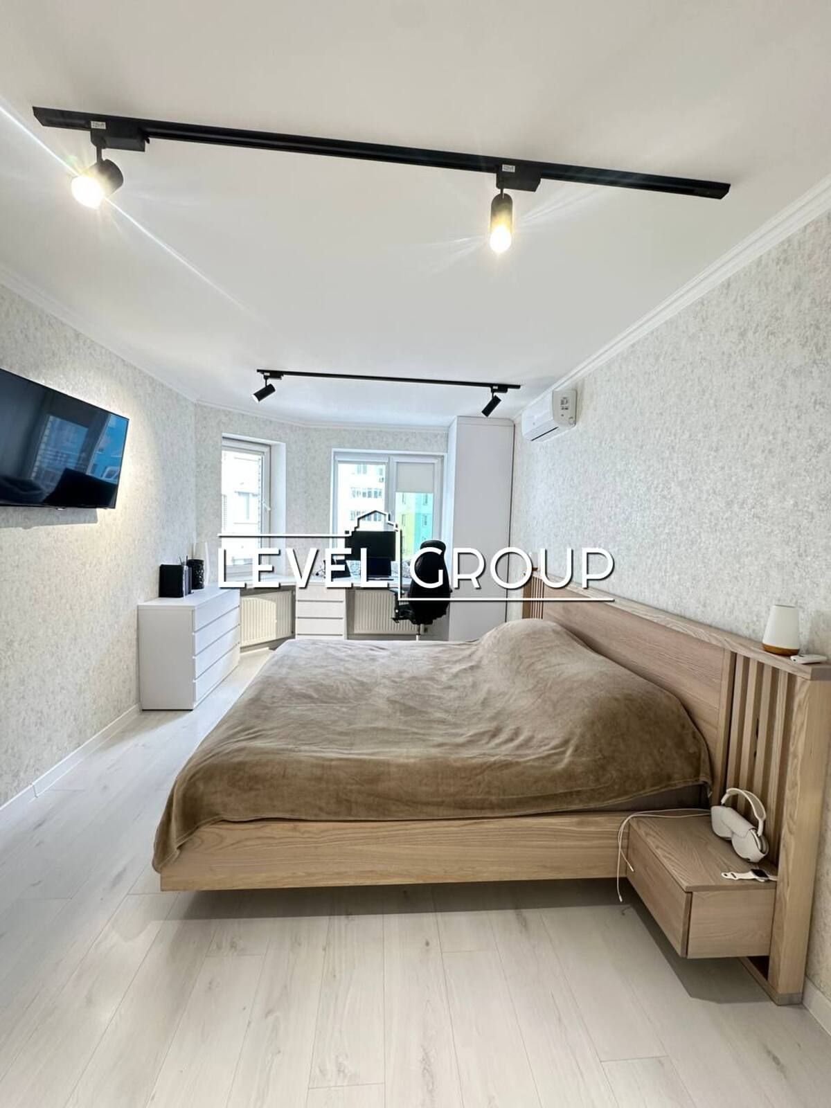 Породаж 1 кім -48 к.м.ЖК Святопетрівський, вул .Теплична буд. 38 Торг