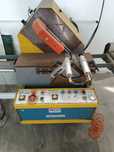 Maquina de corte frontal de aluminio