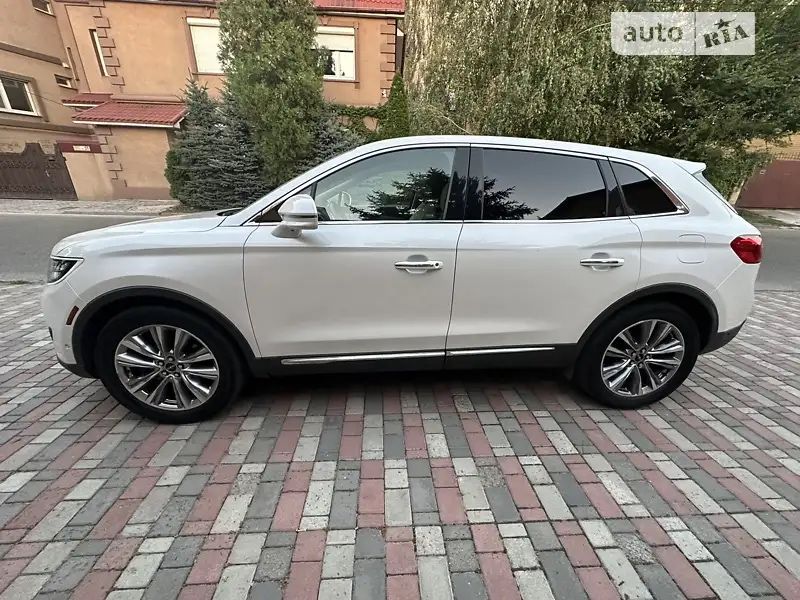 Lincoln MKX Reserve Revel Ultima