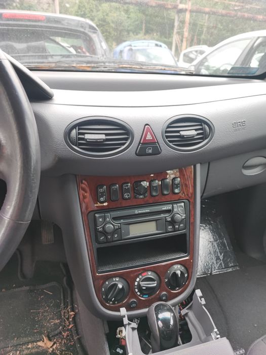Mercedes A-KLASA W168 lift 761 na części