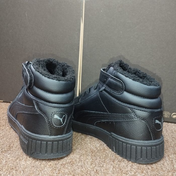35-39. Кросівки Puma Carina 2.0 Mid WTR