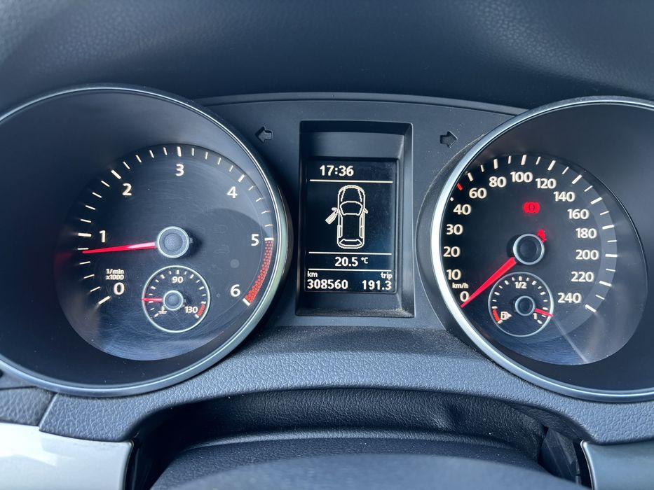 VW Golf VI 1.6 TDI 2011r