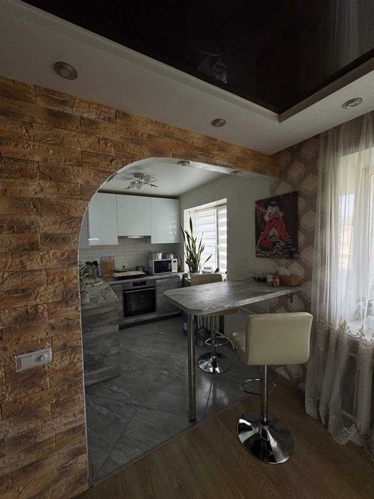 Продается 3-х комнатная квартира на Артема