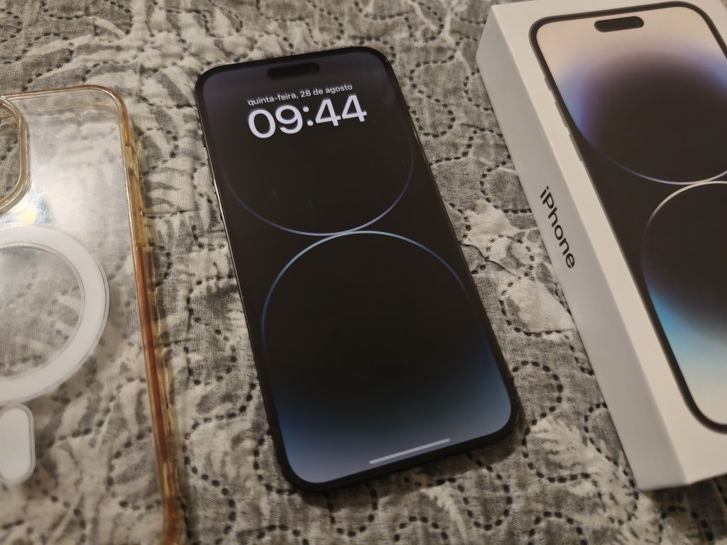 Troco/Vendo iPhone 14 Pro Max 256gb com caixa e acessórios!