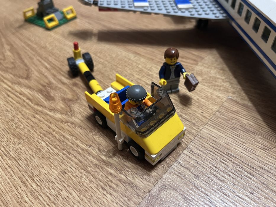 Lego city 3181 пасажирський літак
