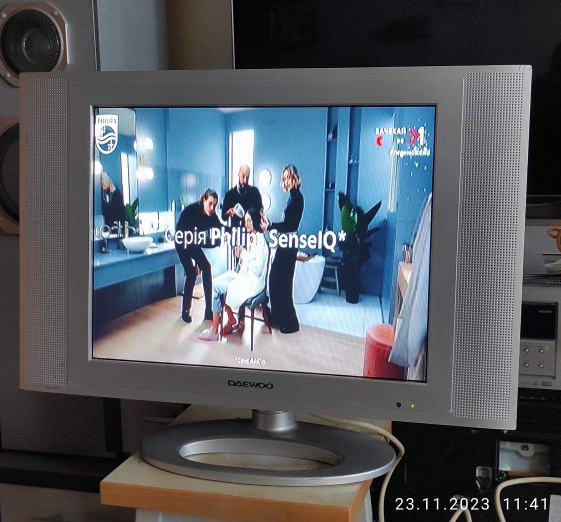 Продам ТВ LCD-20 дюймов на кухню с Т-2
