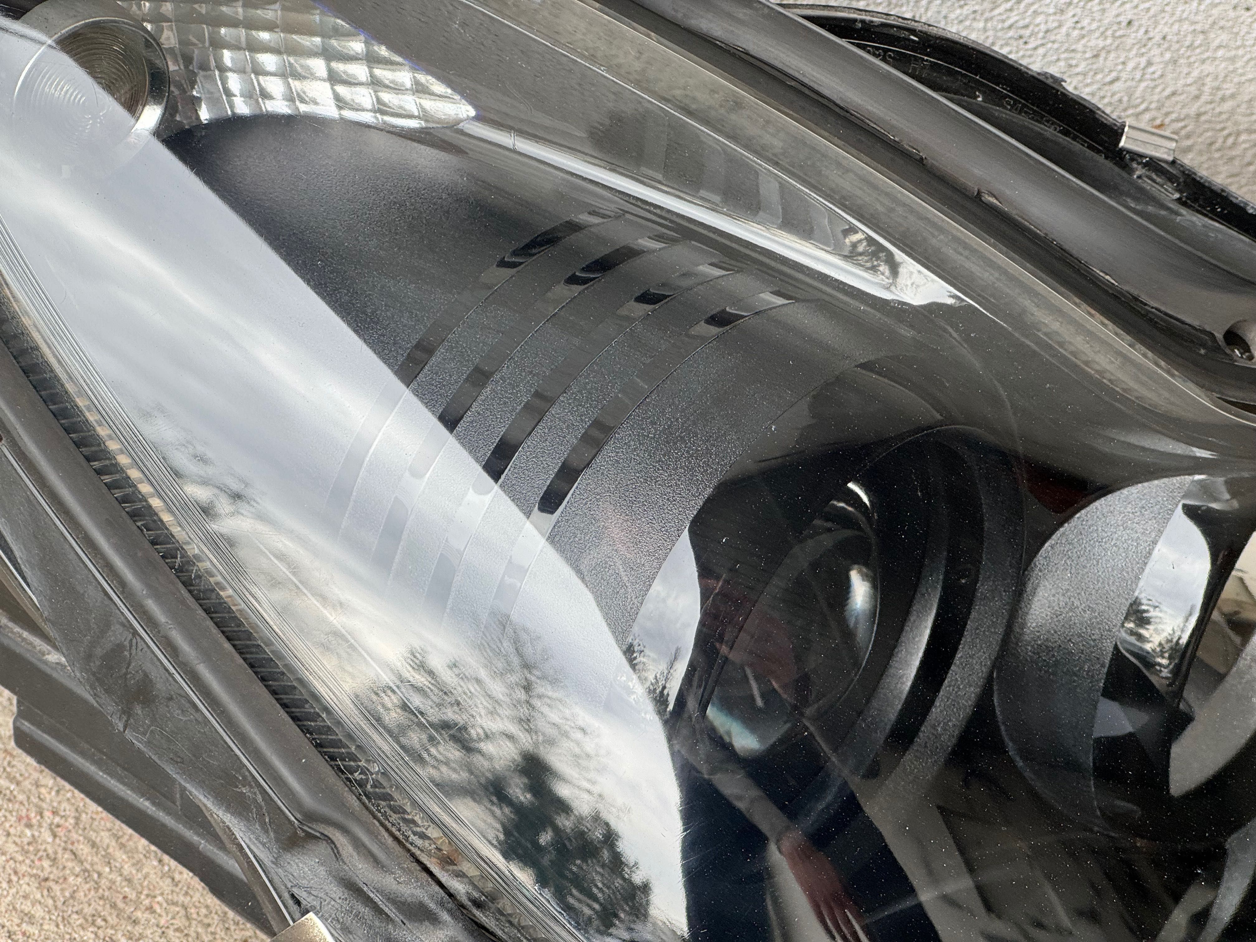 Lampy przednie Mercedes CLS w219 AMG xenon skrętny EU cale igła kpl
