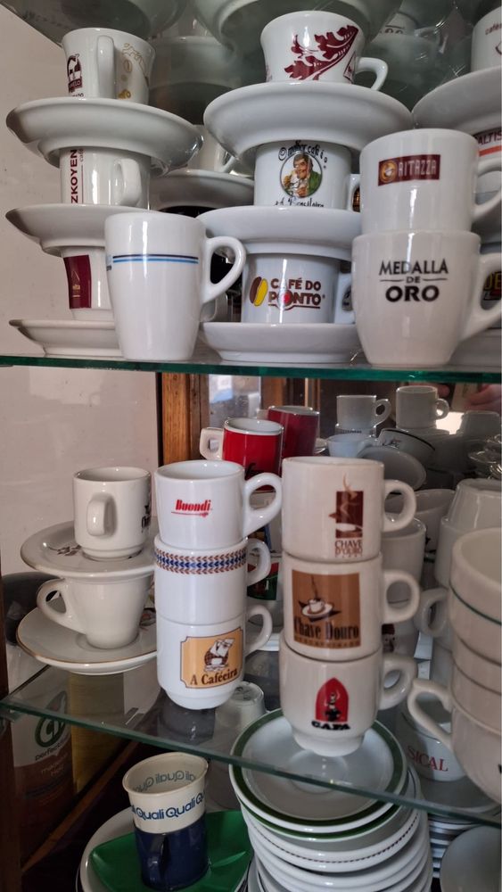 Chavenas de cafe