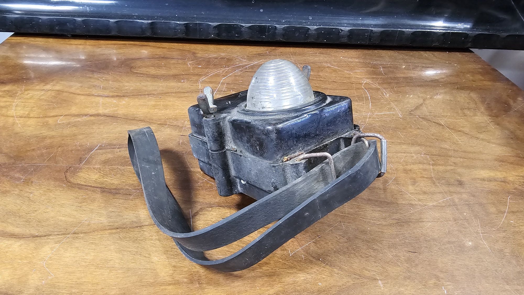 Stara lampa sygnalowa do powozu